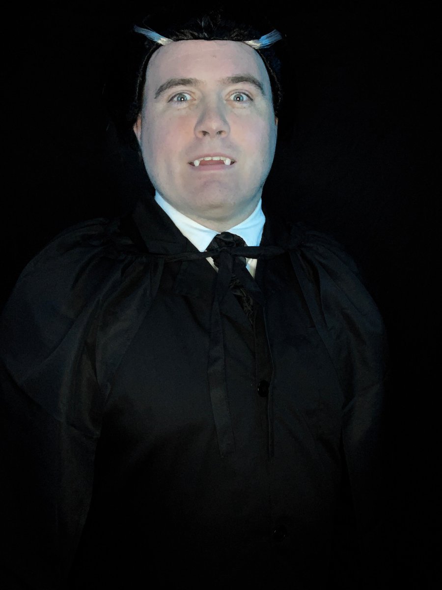 Doc_Rants's tweet photo. “I am Dracula…and I welcome you to my house!”🧛‍♂️

Did you know that Christopher Lee’s first appearance as Dracula turned 65 this year?👀

#dracula #christopherlee #hammerhorror #vampire #vampires #horrormovies #horror #britishhorror #hammerfilms #cosplay #cosplayer #countdracula https://t.co/rRxFZDK7Wn