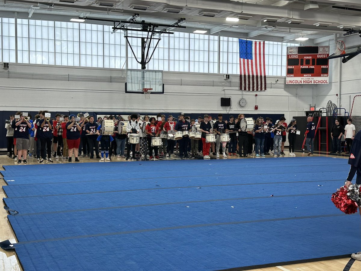 MsLanni's tweet photo. L - I - O - N - S 🦁 Let’s go Lions!!! 
LHS pep rally getting us pumped for tonight’s homecoming football game! Can’t hide that Lion pride! @LHSRI @KenHopkinsJr @Cobb45M https://t.co/60OtYVGB4u