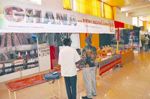 LaDecouverte226's tweet photo. 📍Salon International du Tourisme et de l’Hôtellerie de Ouagadougou #SITHO et de la Vitrine Internationale du Tourisme, de l’Hôtellerie et de la Restauration de Ouagadougou #VITHRO
📅 Édition spéciale : Du 26 au 29 octobre 2023 sur le site du SIAO
#AlaDecouverteDu226 https://t.co/zoSMT0aALY