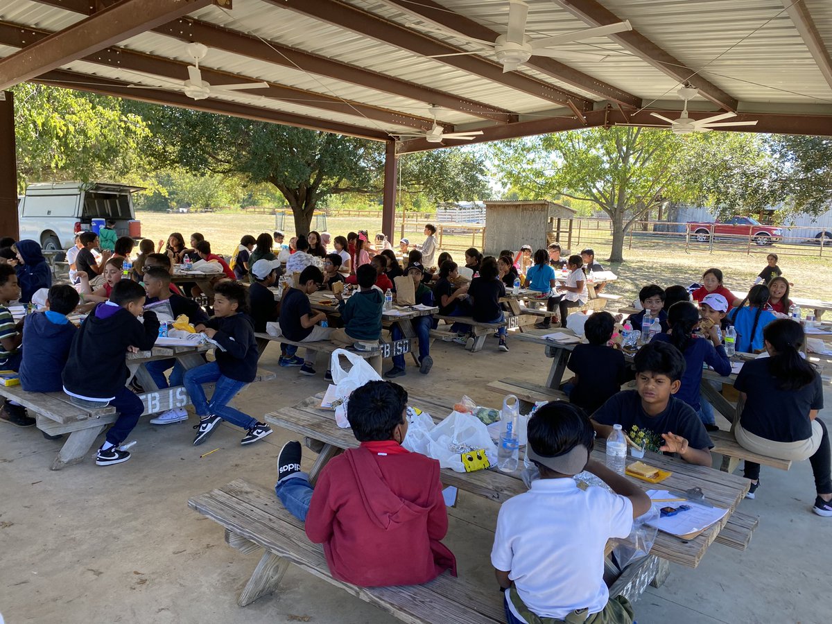 Lunch time!! <a href="/LaVillitaElem/">La Villita Elementary School</a>