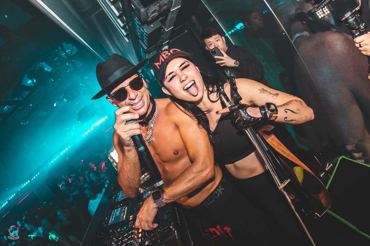 A great night at <a href="/ADE_NL/">AmsterdamDanceEvent</a> at the <a href="/TimmyTrumpet/">Timmy Trumpet</a> &amp; friends party, what incredible energy they have. 🤯💛