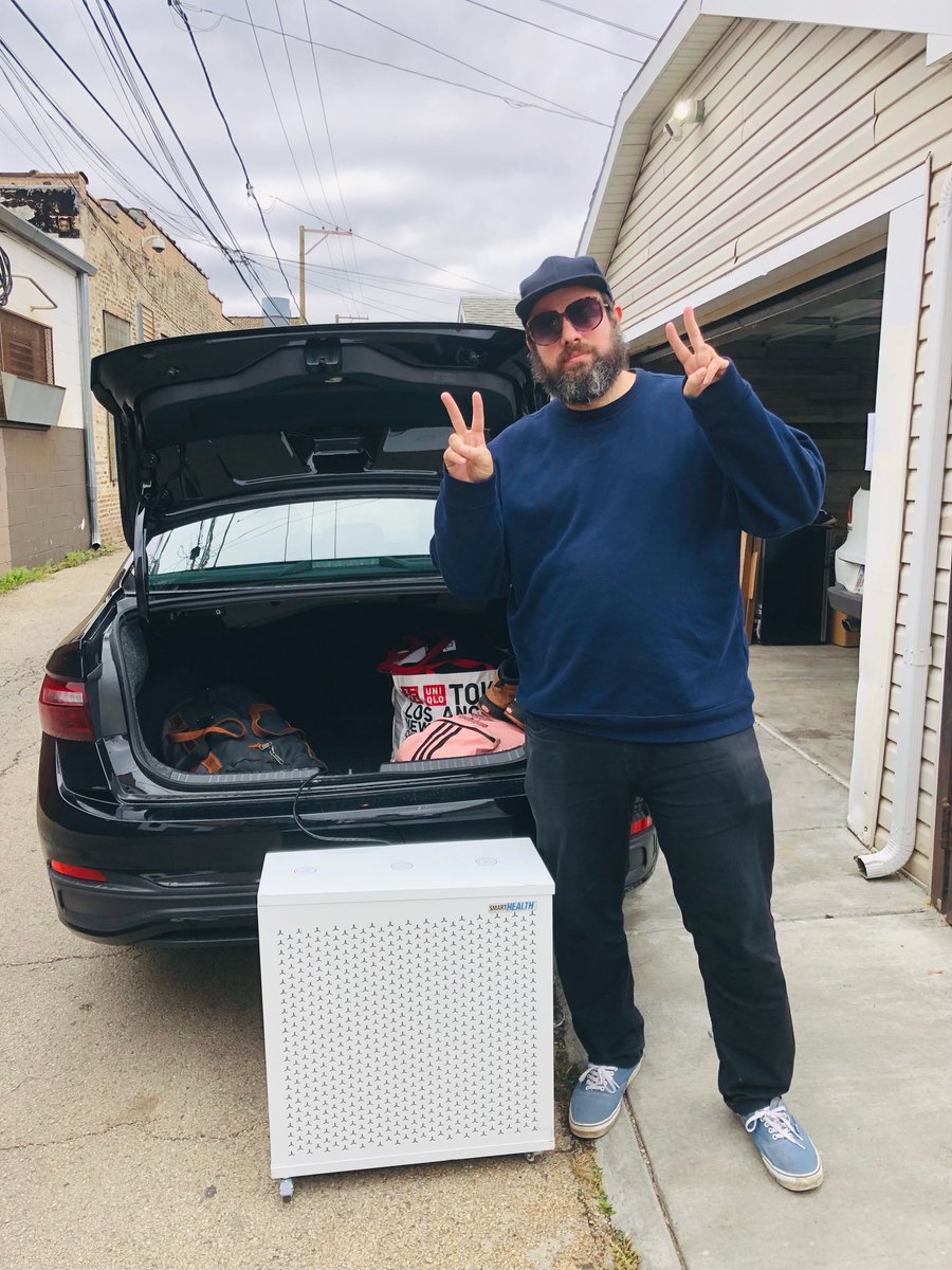 jonessoruthless's tweet photo. Farewell Chicago - off to do the damn thing w/ @PlanetPremRock + @Curly_Castro for the next few weeks, if we’re coming through your city say hey ❤️ Thanks to @oliverbookingco for all his efforts + to @Clean_Air_Club_ for the clean air 🤝

Tix
https://t.co/NjSGhKDytZ https://t.co/SFgUb7p4ID