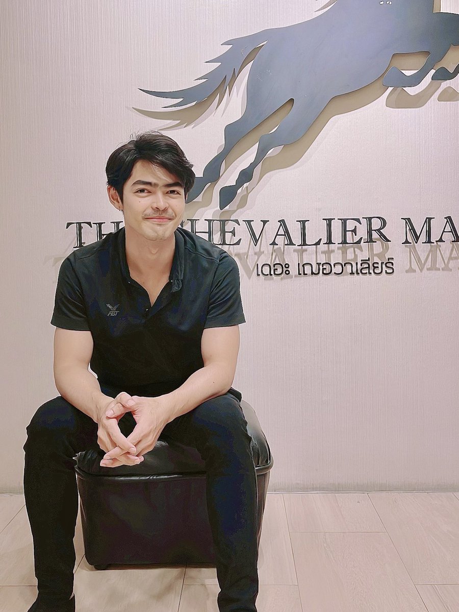 Tawan_StudioCM's tweet photo. อยู่เชียงใหม่ แต่เพิ่งมีโอกาสมาใช้บริการที่ @chinwanch เฌอวาเลียร์ จองเป็นคิวของหมอมาวินสุดหล่อ บริการดีมากๆ มือนุ่มจนเคลิ้ม นวดดี น้ำหนักมือดีจนบางจังหวะต้องกลั้นหายใจเลยครับ ไม่ไหว 😂 ประทับใจมาก ห้องสะอาด เป็นส่วนตัว เป็น 2 ชั่วโมงผ่านไปเร็วมาก สบายตัวเลยครับ

#นวดชายเชียงใหม่ https://t.co/oFUcrYplvo