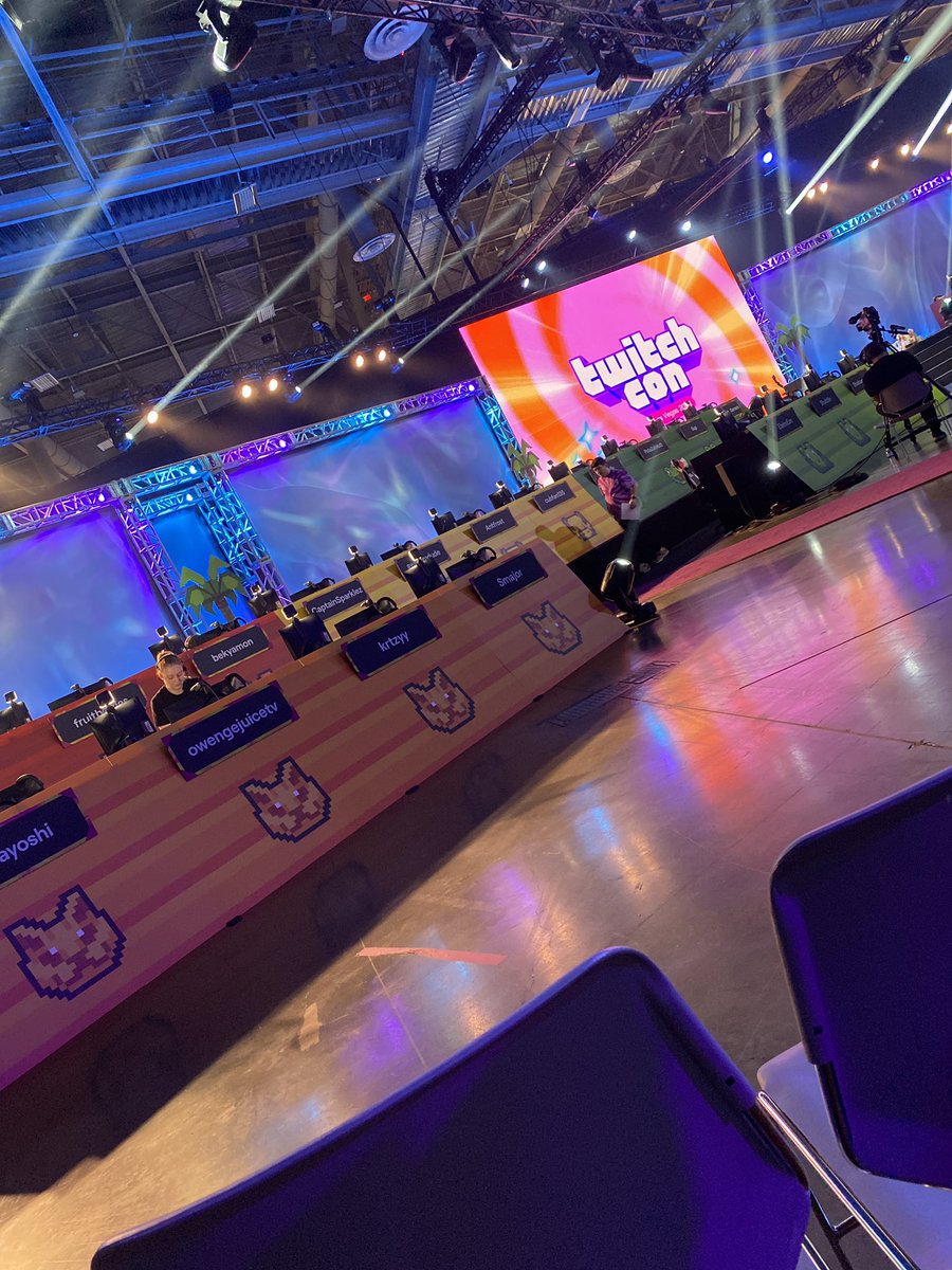 AnimuAlt tweet media