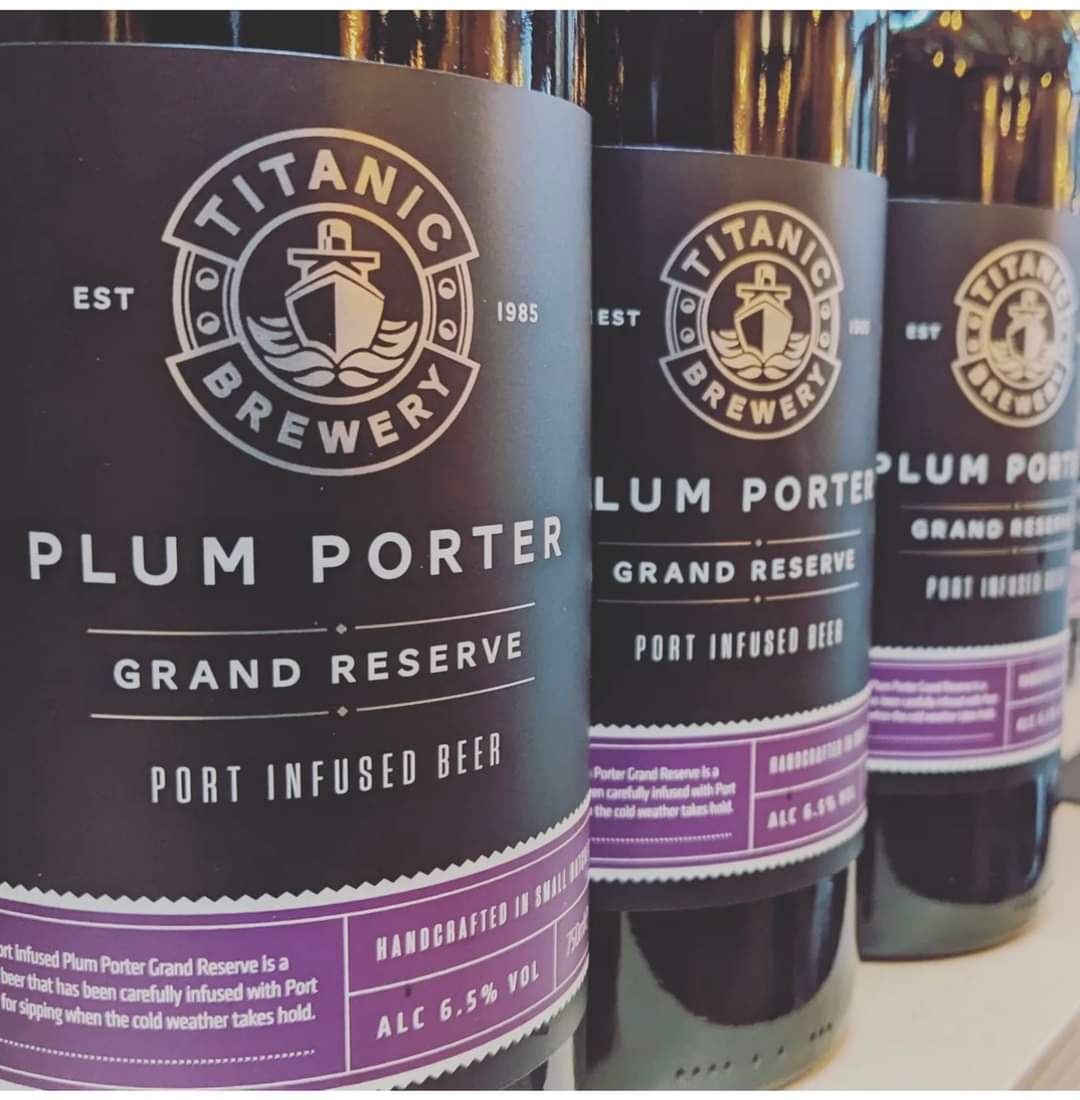 BelgianBeerCo's tweet photo. Lots of winter / Christmas beers are starting to arrive now 🎄🍻
#plumporter #christmasbeers #titanicbrewery #beergift #Britishbeer https://t.co/EtYPQRI7dX