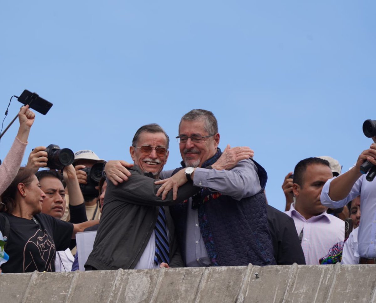 Bernardo Arévalo tweet media