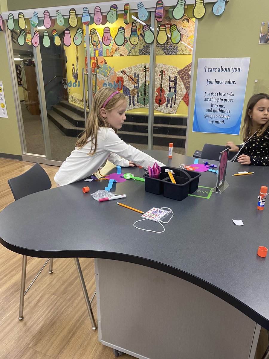 LauraLoehmann33's tweet photo. Maplebrook’s 2nd &amp; 3rd grade Inside Out Club  students supporting our community by making door hangers for the Dupage County Senior Citizens Council. #elevate203 #wearemaplebrook #liveinsideout #dupageseniorsmatter https://t.co/dkdUamOq8b