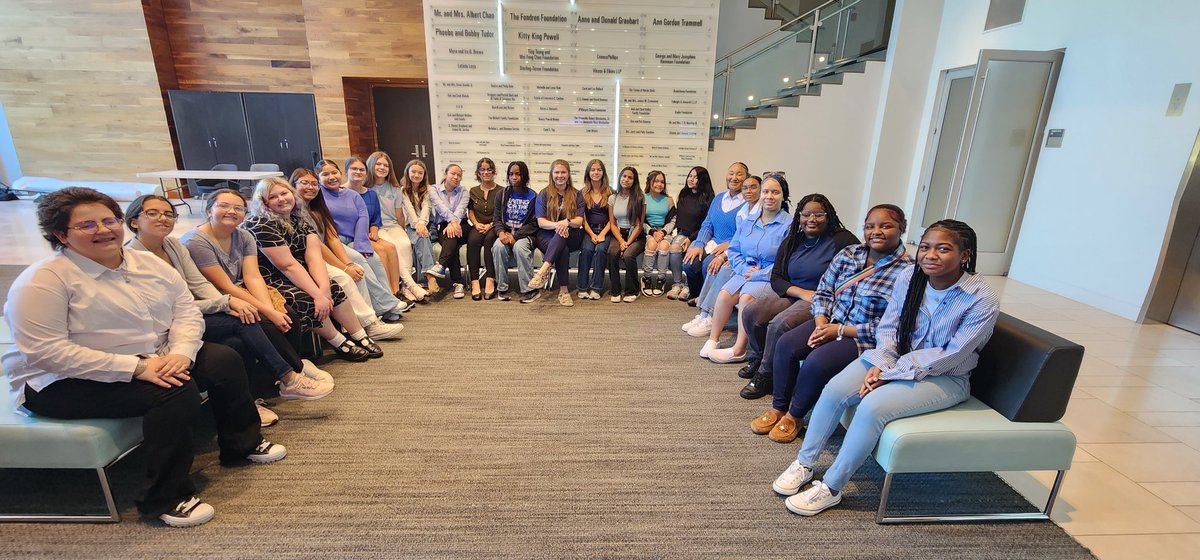 We all took a behind the scenes tour of the Houston Ballet. We will be going back to see the full performance in February! We had a great time! Thank you <a href="/HoustonBallet/">Houston Ballet</a> for the wonderful tour and knowledge. <a href="/HaskettJH/">Haskett Junior High</a> <a href="/BYoungHJH/">Brent Youngblood</a>