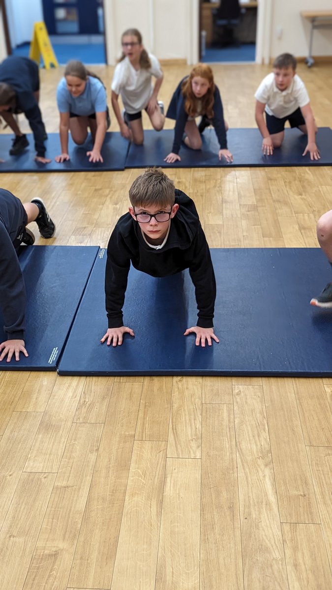 Thank you for our athlete Mica McNeil who came in and have our whole school an insight into her sport (Bobsleigh) and did a circuit. Year 6 definitely had a good time🇬🇧 <a href="/ComberbachMissM/">Miss Marsh- Reception Comberbach NPS</a> <a href="/ComberbachMrDN/">David Newton</a>