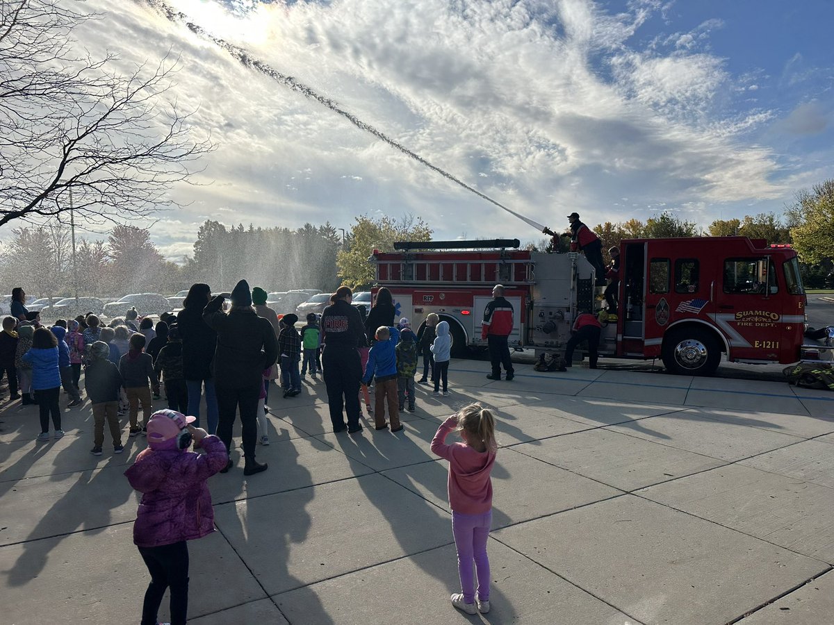 Tony Ebeling (@ebelinghssd) on Twitter photo Great day when the #BHsailors kindergarteners get to learn from and hang out with the brave members of the <a href="/SuamicoFD/">Suamico Fire Department</a> ๐๐จ Our goal is to continue partner with leaders everywhere! <a href="/HSSD/">Howard-Suamico Schools</a> Great day when the #BHsailors kindergarteners get to learn from and hang out with the brave members of the <a href="/SuamicoFD/">Suamico Fire Department</a> ๐๐จ Our goal is to continue partner with leaders everywhere! <a href="/HSSD/">Howard-Suamico Schools</a>