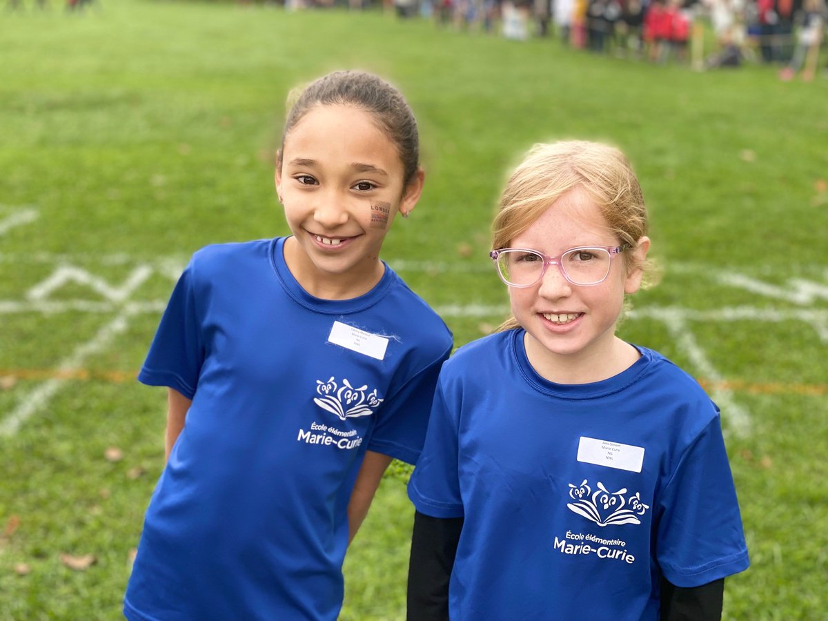 Un gros remercie a Mme Patricia d'avoir accompagné nos finalistes aux championnats du Cross Country à Fanshawe Park cette semaine!