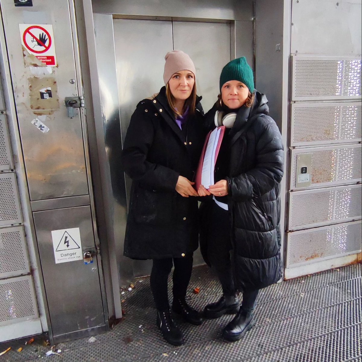 MyrtleTheCoast's tweet photo. Today we braved the storm to hand deliver our petition to the Dáil calling for safe, universal access to Clongriffin Dart Station. 

93 pages - 2751 signatures &amp; counting. An exceptional amount of support for an issue that cannot be ignored any longer. 

1/3 https://t.co/OX5e0Lju0X