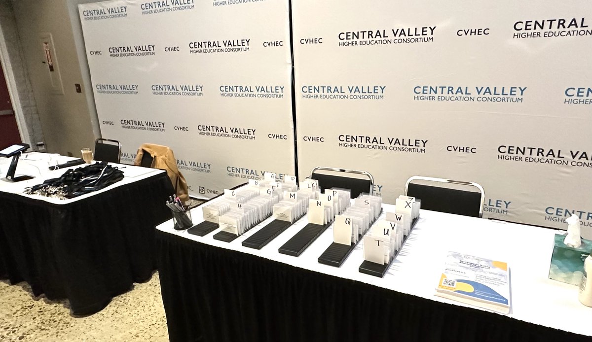 BREAKING HIGHER ED NEWS!
The <a href="/CalCommColleges/">California Community Colleges</a>  will launch #TransferPathwaysDemonstrationProject, Chancellor <a href="/sonyachristian/">Sonya Christian</a> just announced at the #CentralValleyHigherEducationSummit 2023 in Fresno. Builds on CVHC’s #TransferProject! Details to come.
<a href="/BenCVHEC/">Benjamin T. Duran</a> <a href="/drkristinclark/">Dr. Kristin Clark</a>