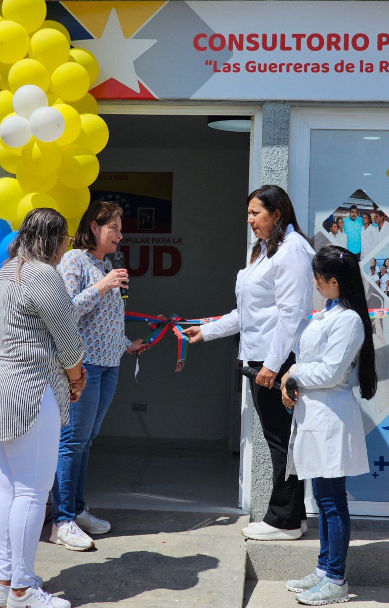 Medicina General, Obstetricia, Odontología, Pediatría, entre las especialidades que se ofrecerán en este consultorio popular, en Coche.

La comunidad del Urbanismo Felipe Acosta tiene ahora un servicio de calidad en sus espacios.

Un nuevo trabajo de las Bricomiles, y seguimos.