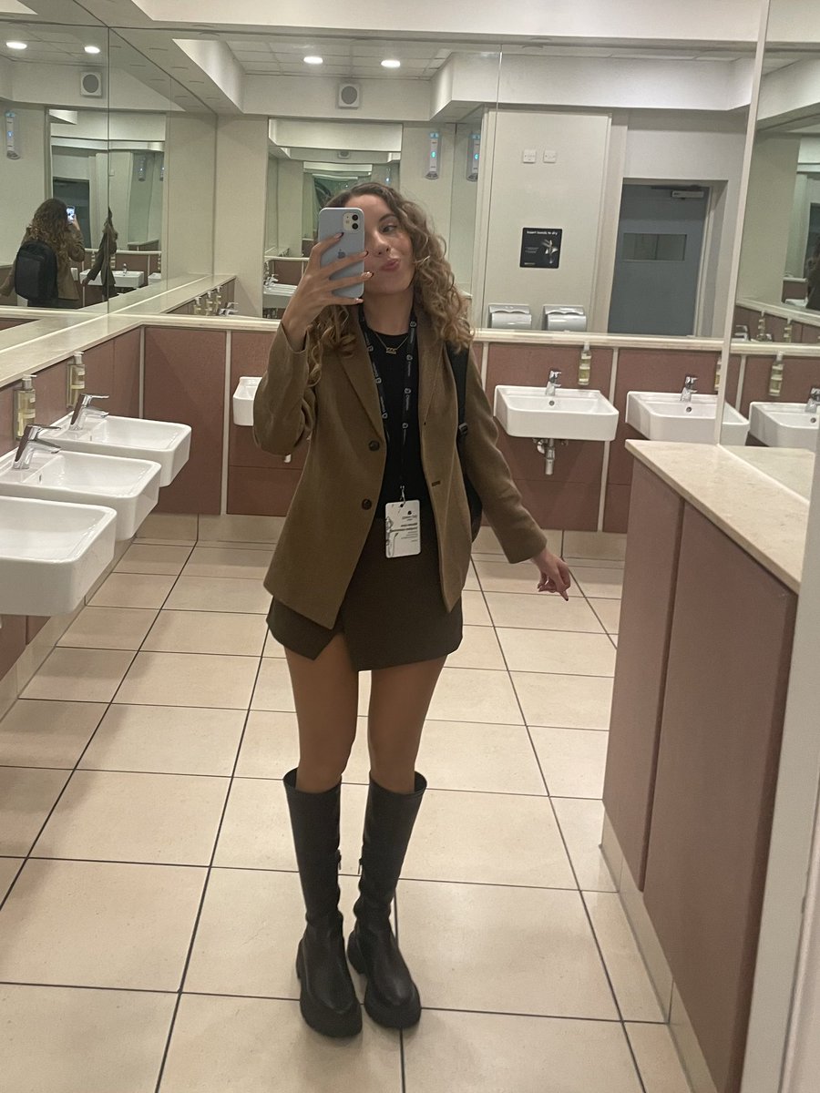 NicoleCoding's tweet image. Had so much fun today at #ReactAdvanced in London 👏🏻