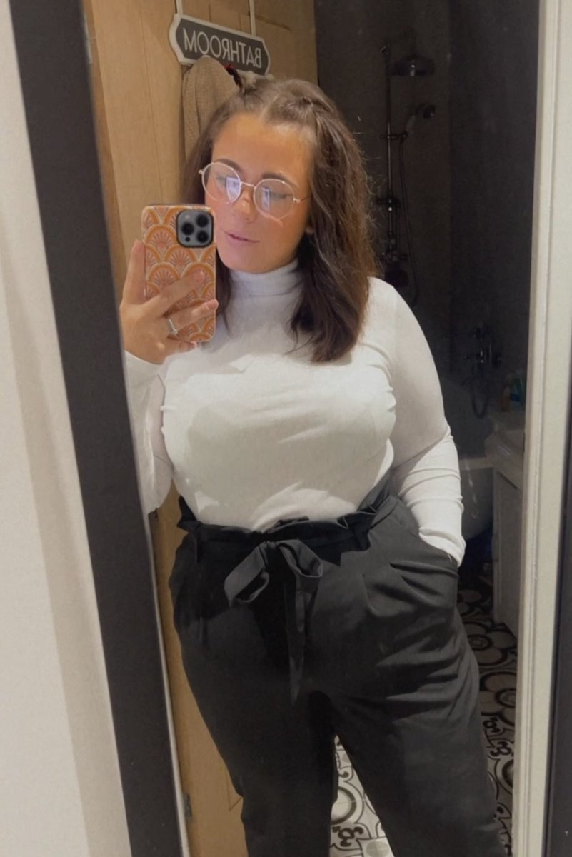 Maisie Lunn tweet media