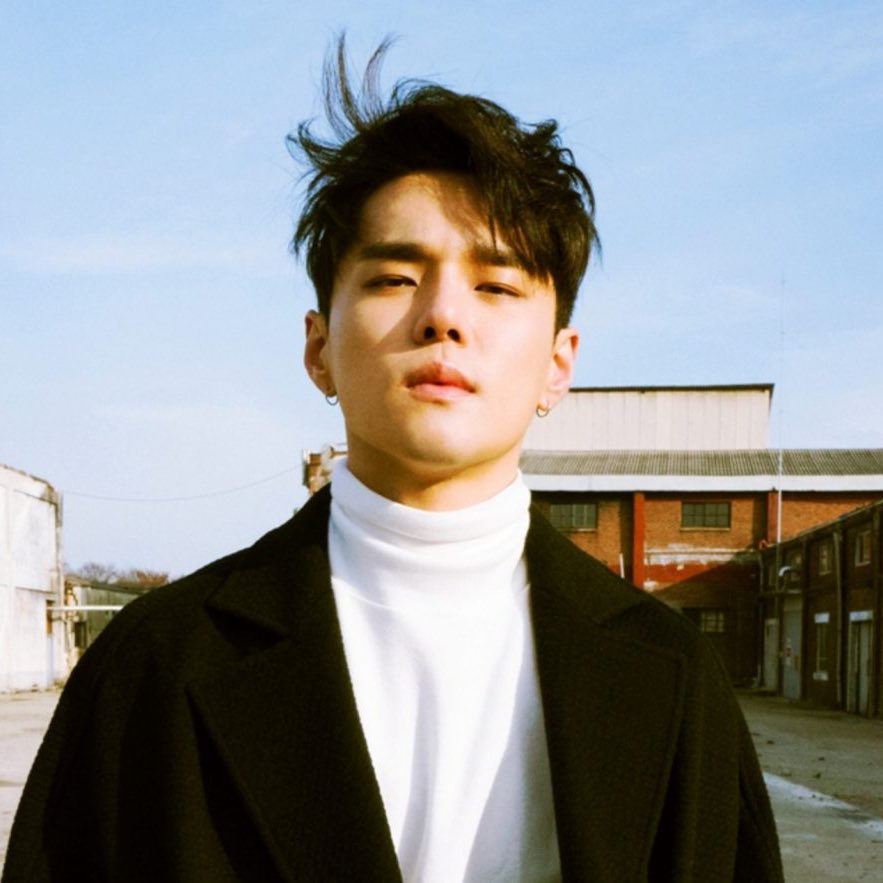 PopBase's tweet photo. Dean’s stylist seemingly teases the singer’s comeback to music. https://t.co/ZuU5OqfPay