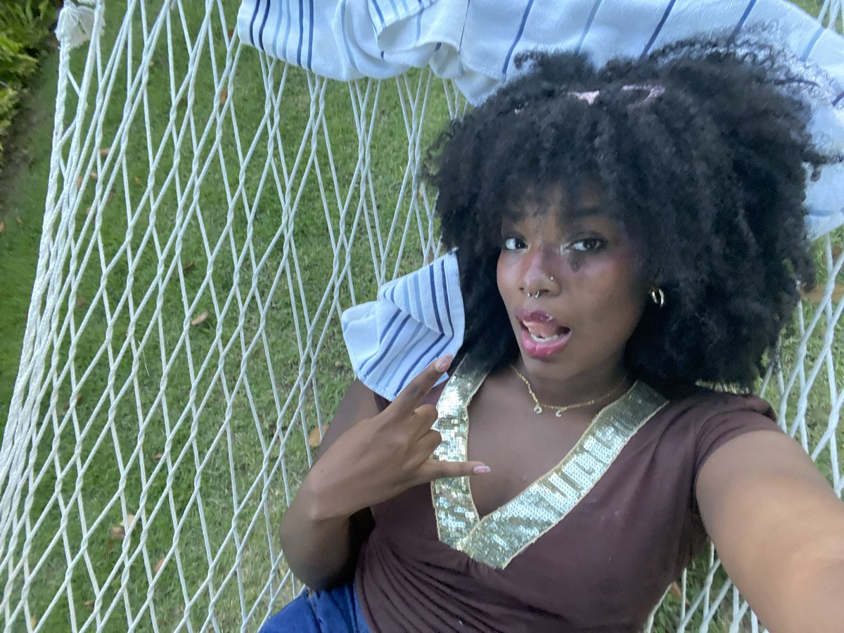 smcameron's tweet photo. Happiest Birthday, my dearest heart. @Jalyn_Cameron 

Te amo mucho!!! ❤️

#YoungGiftedandBlack #HU26 https://t.co/9OR0B3h9Zm