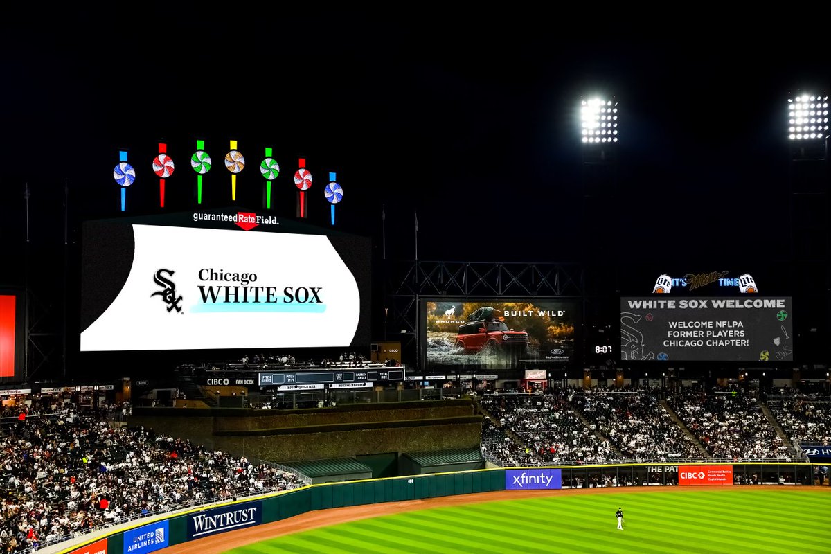 ChicagoRPFPC's tweet image. Quick photo throw back to one of our last Chicago Chapter meet ups at Guaranteed Rate Field! 📸 

Former Players of Chicago that may be interested in learning more about how to get involved, visit our website and submit an inquiry! #NFLPAChicago #RPFPC