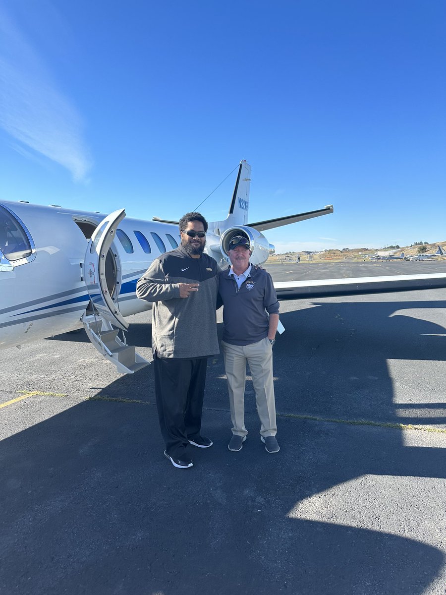 TevitaLose's tweet photo. Excited to get out on the road to watch ballers in the great state of Washington #VzUp #WheelzUp https://t.co/t29JTZ6v30