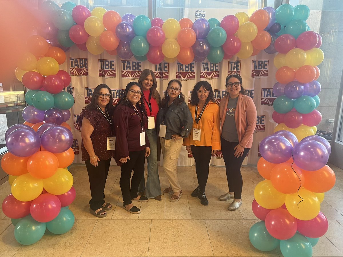 MsRamirezOES1's tweet photo. TABE conference! Enriqueciendo conocimientos en educación Dual @lfcisdESL_BIL @rosemarycleal https://t.co/LfaqDRsb1d
