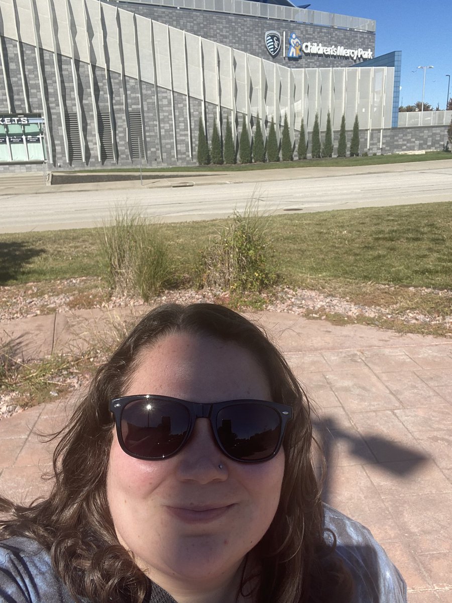 Tonns7's tweet photo. Made it #loonsoverkc https://t.co/00lo4sI8Uh