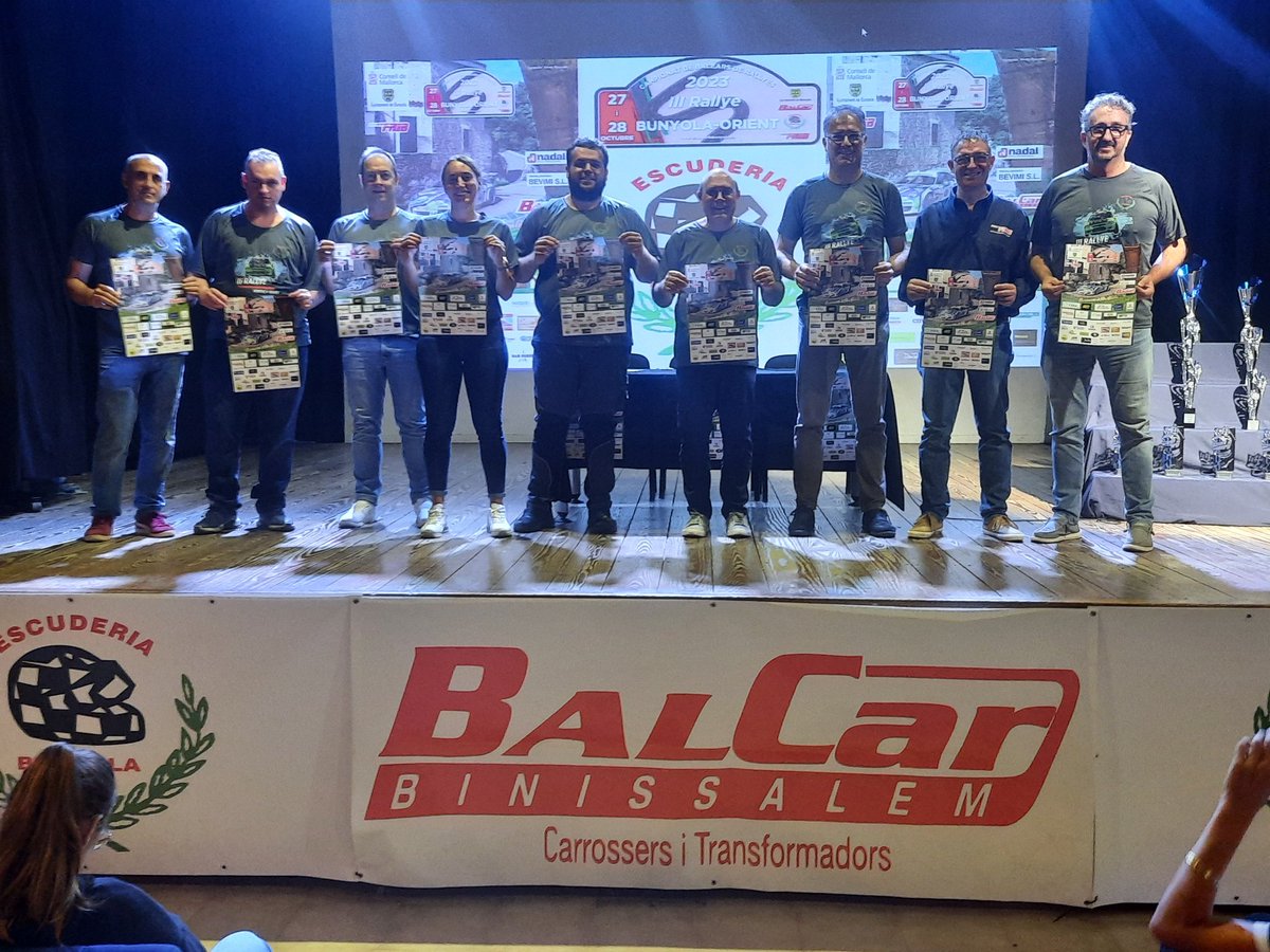 3* Rallye Bunyola-Orient 
Presentación en el Teatre Municipal de Bunyola. <a href="/EBunyola/">Escudería Bunyola</a> <a href="/esc_PASQ/">Peña Automovilística Slick Quemado</a> <a href="/Esc_Manacor/">Escudería Ciutat de Manacor</a> <a href="/costanord_esc/">Escuderia Costa Nord</a> <a href="/ManuelAvino/">Manuel Aviñó</a>