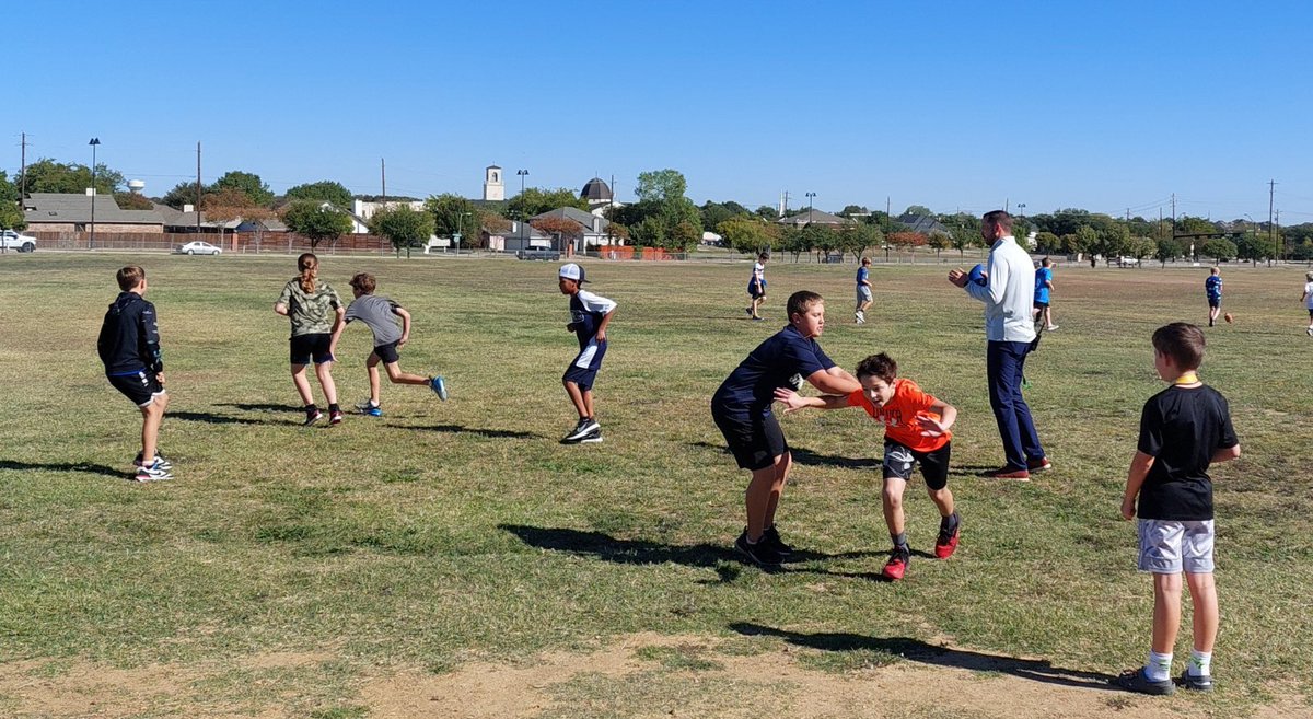 IndianSpringsMS's tweet photo. Recess pick-up football is the best on a sunny Friday! #AllTimeQB #WeAreEagles ๐ ๐ ๐ฆ
https://t.co/ANm9rtudcq