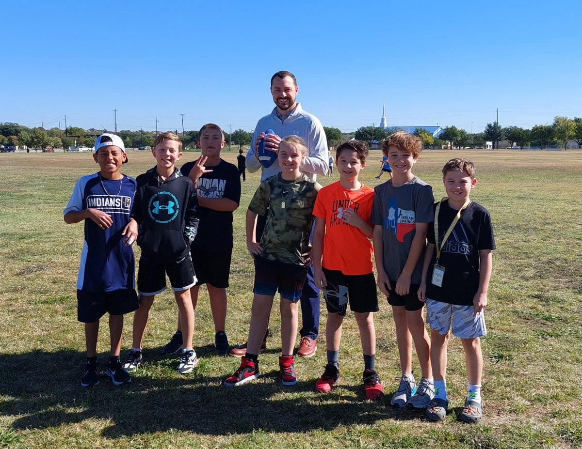 IndianSpringsMS's tweet photo. Recess pick-up football is the best on a sunny Friday! #AllTimeQB #WeAreEagles ๐ ๐ ๐ฆ
https://t.co/ANm9rtudcq