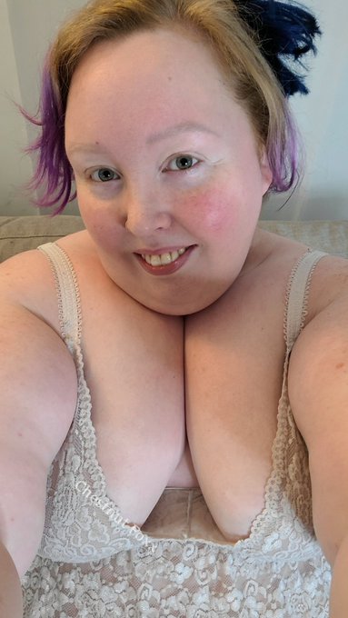 Live for a bit!  🔴 https://t.co/uw70kSW38B https://t.co/NvJNGCZXbG