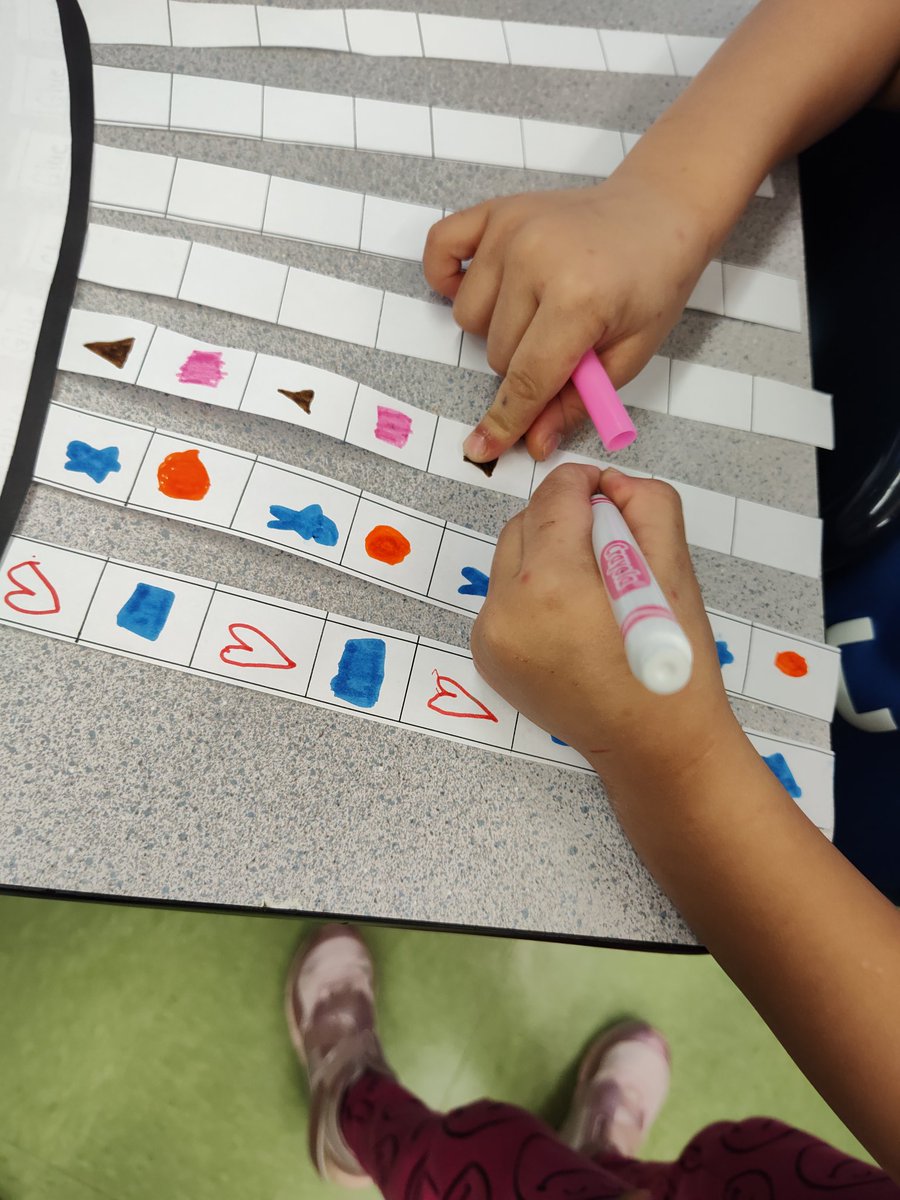 Miss_KWears's tweet photo. Math is finding and creating patterns! World Math Day #heathcotepride https://t.co/jMVpgsHzS8