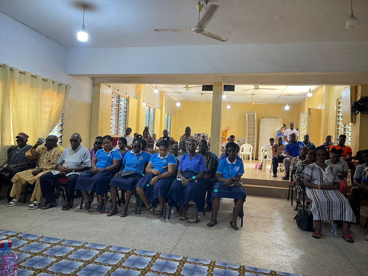 vref_situate_2's tweet photo. As we celebrate World Vision Day in Accra, our research team took the opportunity to present 20 white canes to the Ghana Blind Union (GBU) and also stressed the need for collaborative engagement towards the provision of disability inclusive transport services reflecting ..... 1/2 https://t.co/rJbJS1CntH