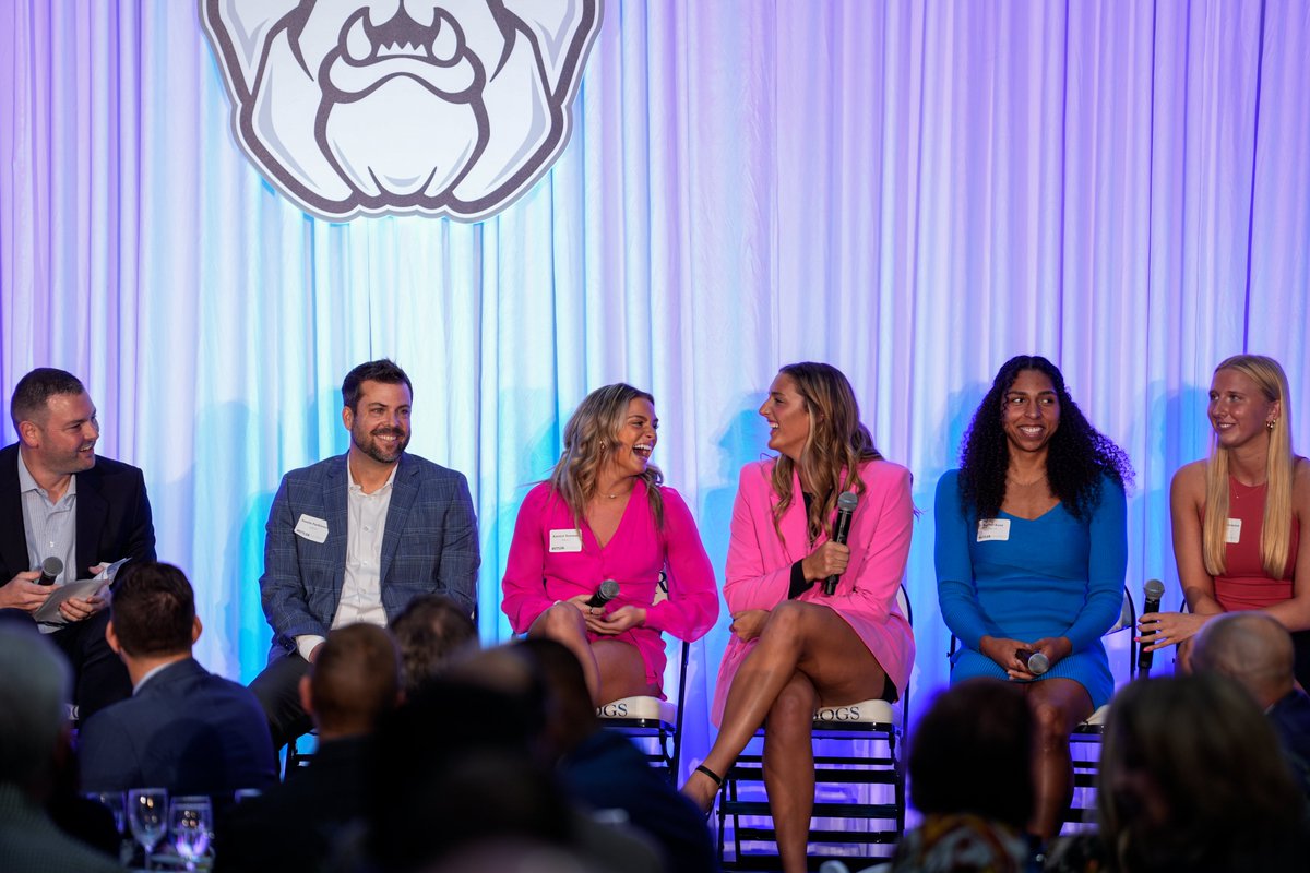 ButlerAthletics's tweet photo. Thank You to all of our friends and supporters who joined us last night at Hinkle for the 2023-24 Tip-Off Dinner. A great start to the season.

#ButlerWay https://t.co/eyV5ufkJuk