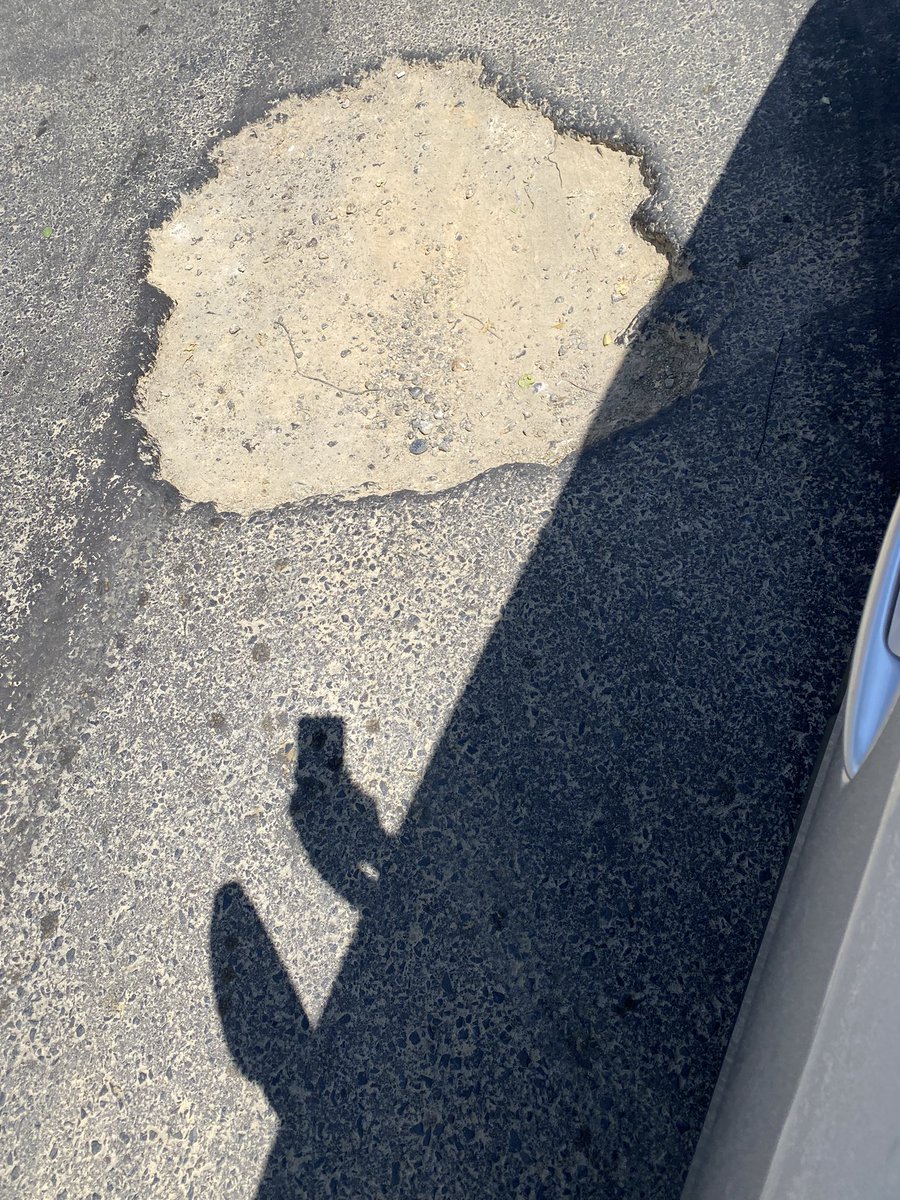 Zereplv's tweet photo. @A_VCarranza  se les solicita apoyo para tapar este bache en el cruce de av 8 y calle 17 por favor https://t.co/x8aHDq8yFq