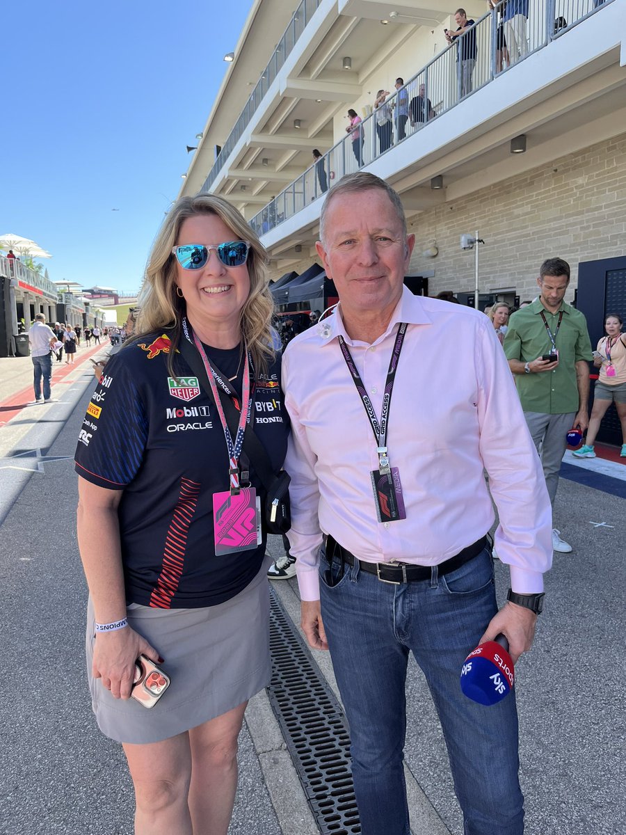 shonateach's tweet photo. @MBrundleF1 Bucket list ✅ Thank you for your graciousness. @COTA @F1 @SkySportsF1 and welcome to Texas! https://t.co/oNqHpT0sxJ