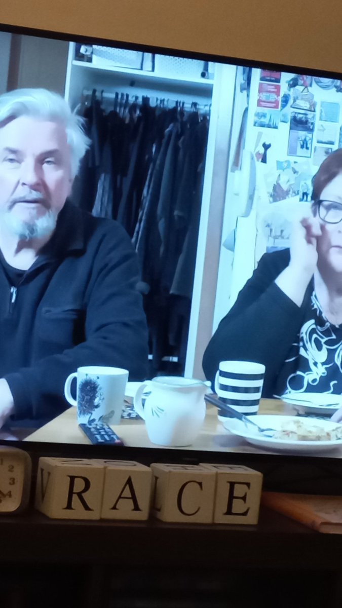 Rieskaa ja piirakoita uudella reseptillä ihanat Jorma ja Soile #sohvaperunat