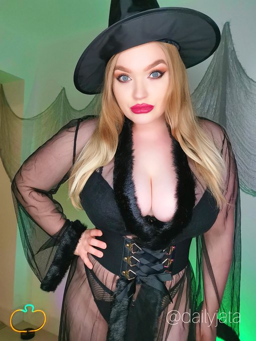 I put a spell on you... https://t.co/SJIOy8WdKk