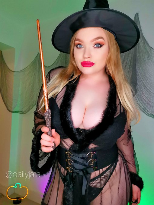 I put a spell on you... https://t.co/SJIOy8WdKk