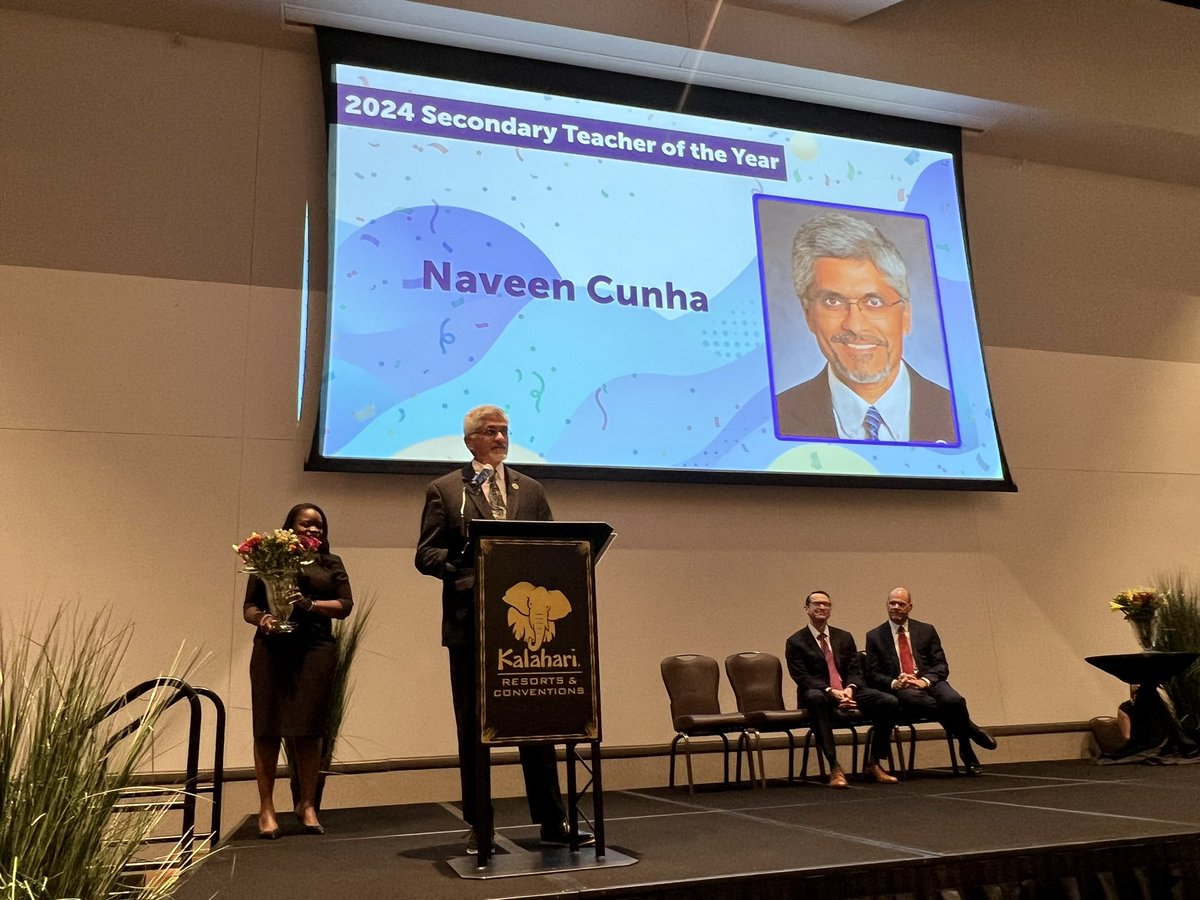 2024 #txed Secondary Teacher of the Year Naveen Cunha @astrojack graciously accepts the honor and tells his wife and colleagues “This is for you.” #TXTOY #InspiringLeaders #TeachersCan @BryanISD @escregion6