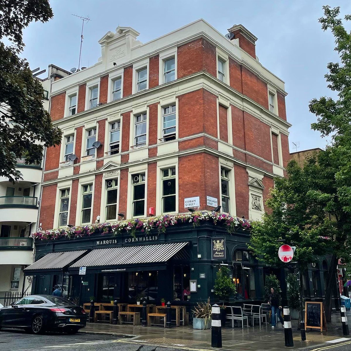 LondonPubMap's tweet photo. The Marquis Cornwallis
๐31 Marchmont St, London WC1N 1AP
๐Russell Square
๐บย ยฃ6.20 Pravha
โค๏ธ Something for everyone at this Bloomsbury boozer.
Full review on Instagram, link in bio.
#russellsquare #bloomsbury #londonpubs #marquiscornwallis
More pictures in comments ๐ https://t.co/AoboYs8OmB