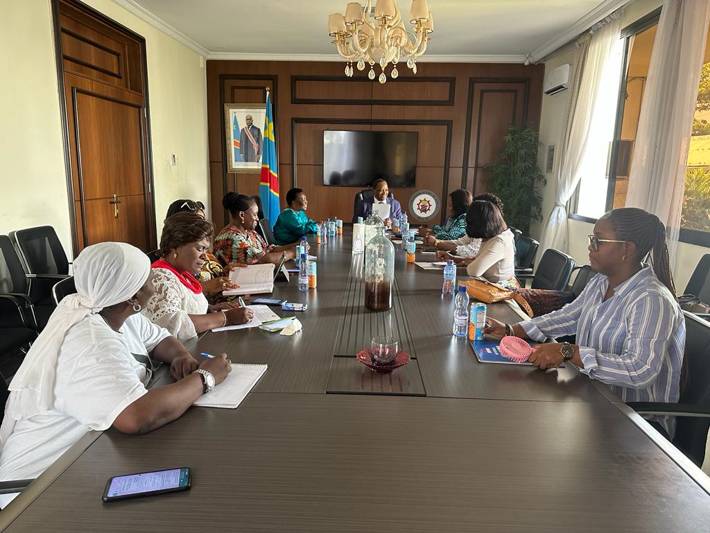 Floramusesa's tweet photo. Les questions de paix et de sécurité dans les provinces en conflits en Rdc sont d'une priorité extrême pour la SFPS. Raison pour laquelle , elle a rencontré aujourd'hui #MNS pour une mission de diplomatie préventive...
#womenpeaceandsecurity 
#SFPS 
#R1325
#UAF
#FFC https://t.co/Qevrpcgzf9