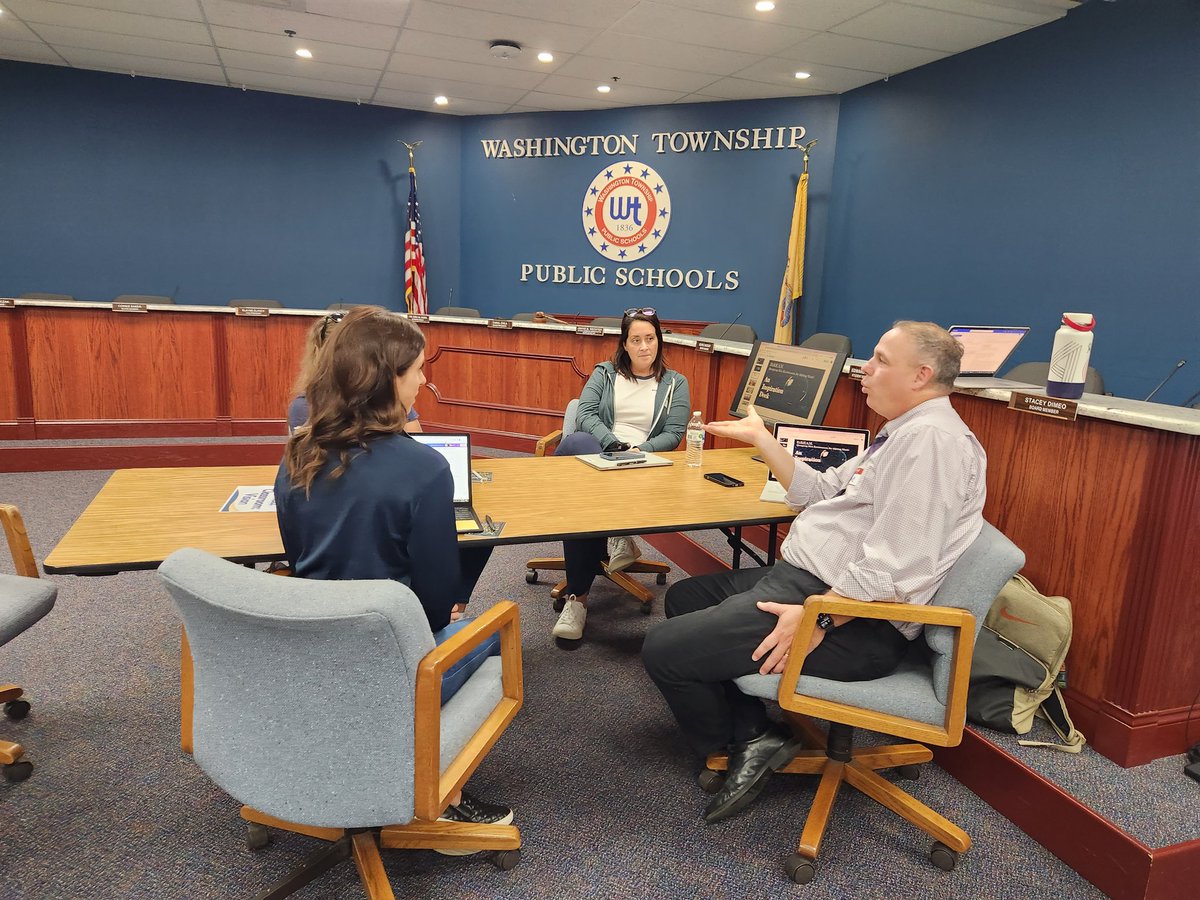 𝓔𝓵𝓲𝔃𝓪𝓫𝓮𝓽𝓱 𝓟𝓲𝓽𝓮𝓵 tweet media