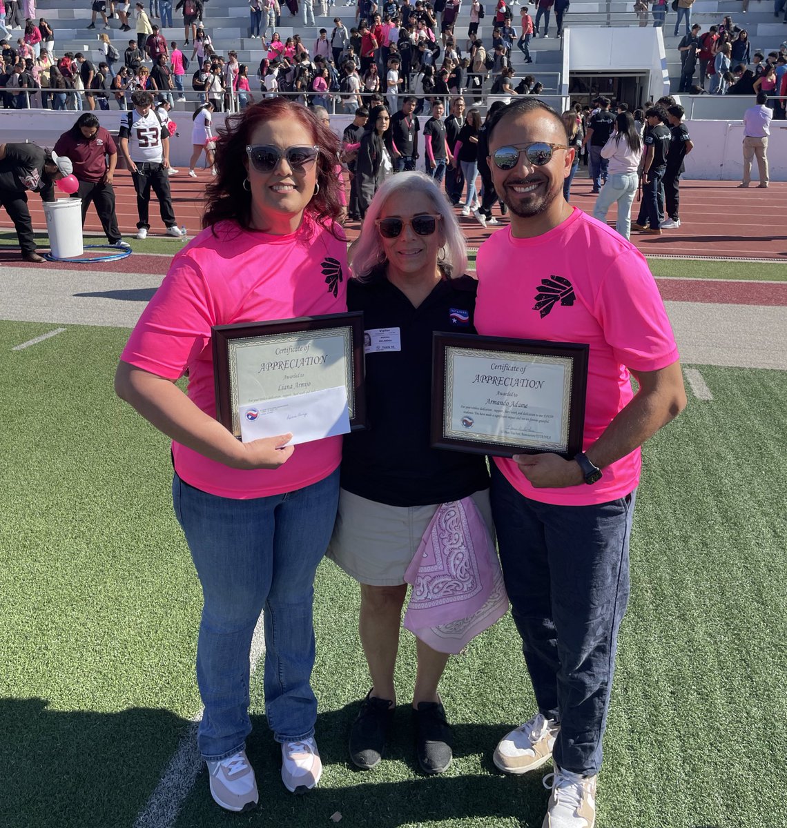 THANK YOU Norma De La Rosa from  <a href="/txstateteachers/">TSTA/NEA</a> <a href="/ELPASO_ISD/">El Paso ISD</a> for showing love &amp; appreciation to me &amp;  <a href="/lianaarmijo/">Ysleta HS Athletic Training</a> 

 Athletic Trainers &amp; Admin from <a href="/YISDAthletics1/">YISD Athletics</a> Thanks for the love

<a href="/YsletaISD/">Ysleta ISD</a> Athletic Trainers 🥇

<a href="/YsletaHS/">Ysleta HS</a> <a href="/YsletaSports/">Ysleta HS Athletics</a> <a href="/YsletaStuCo/">YsletaStuCo</a> ❤️

September 8 ♥️