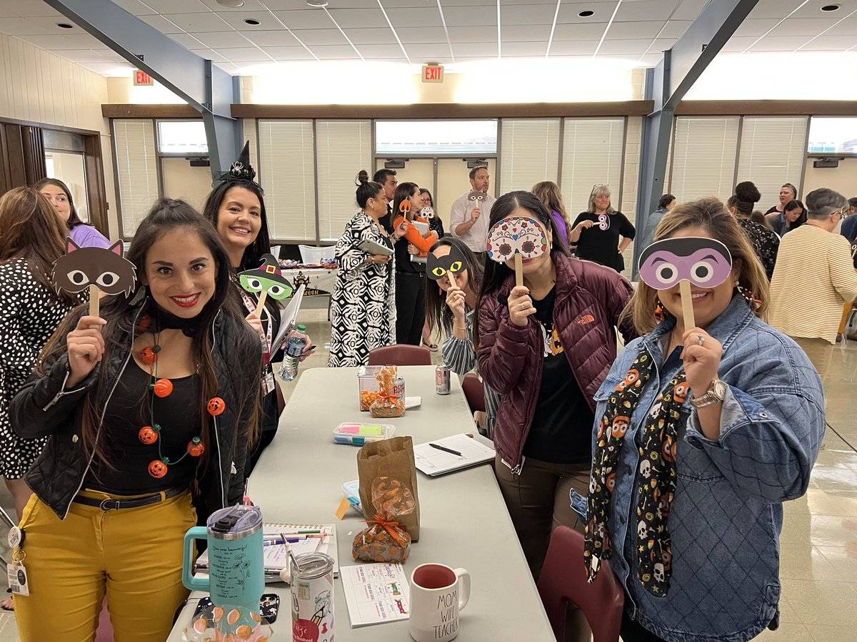NEISD Bilingual/ESL tweet media