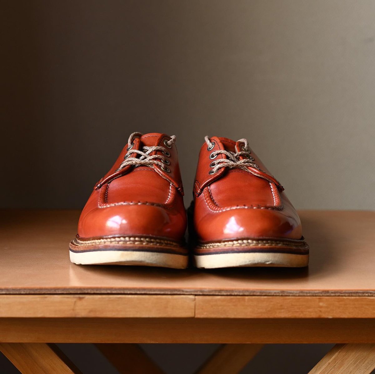 sthkzn's tweet photo. Red Wing 8103

今日はワクチン接種。
こちらを履こうと手入れしました。

昔の真っ赤に違いオロラセットが好きなんですけど、復活したりしないんですかね。

#redwing #redwing8103 #shoes #mensshoes #shoecare #shoeshine #レッドウィング #紳士靴 #革靴 #靴磨き #シューケア #シューシャイン https://t.co/jSuTSXi0bF