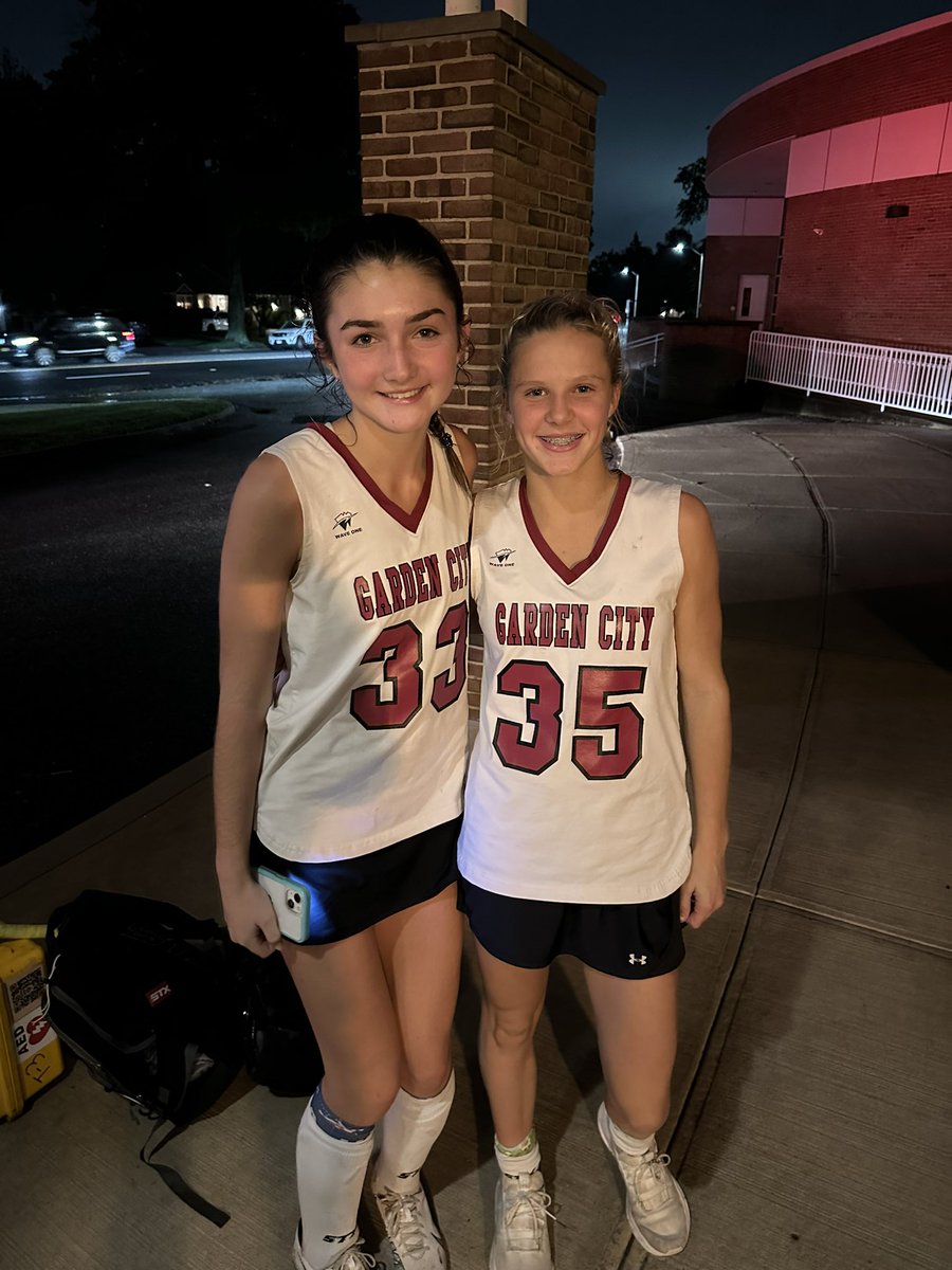 MrsCamGC's tweet photo. What a GAME this team played tonight. 💪🏻 Special shout out to Stella Goettelmann, who scored with less than a minute left to tie up the game, assisted by Casey Psaki. Way to GO #GCJVFH ⭐️🏑 Exciting is an understatement!! @GC_ATHLETICS_ https://t.co/XNJwd9ECN6