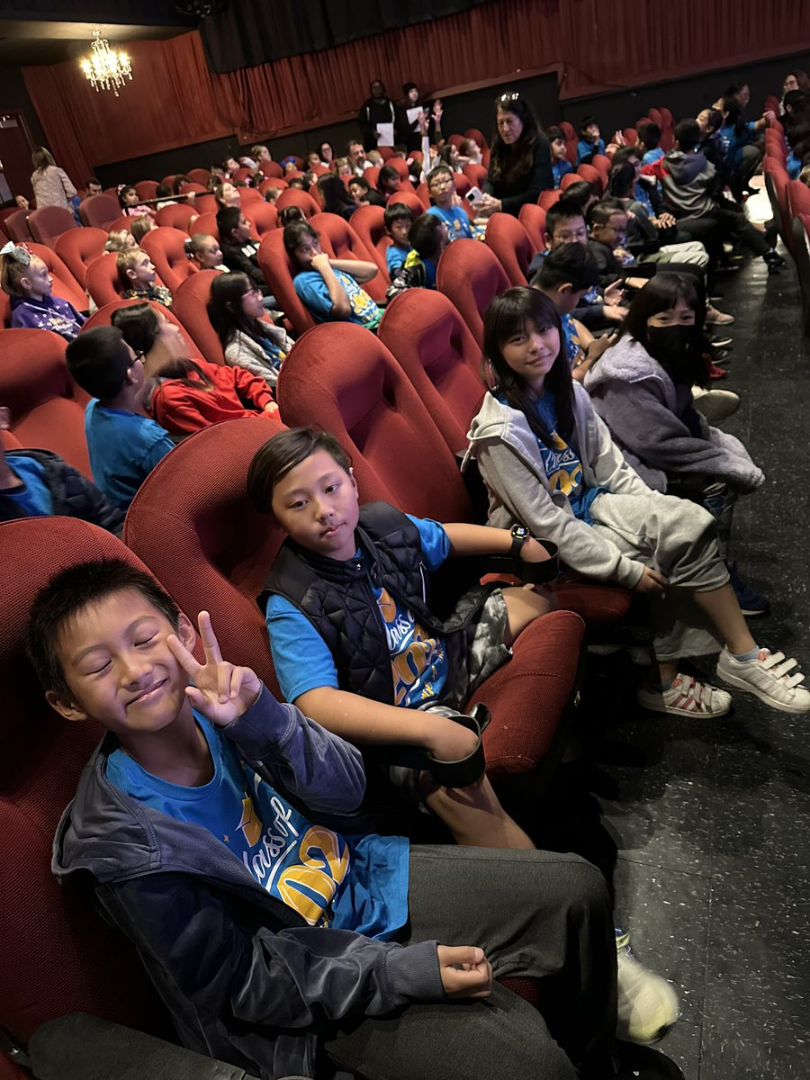 MrsCovasClass's tweet photo. What a great production put on by the cast of Charlie Brown at The Argyle Theater! https://t.co/NCxb3dtWQR