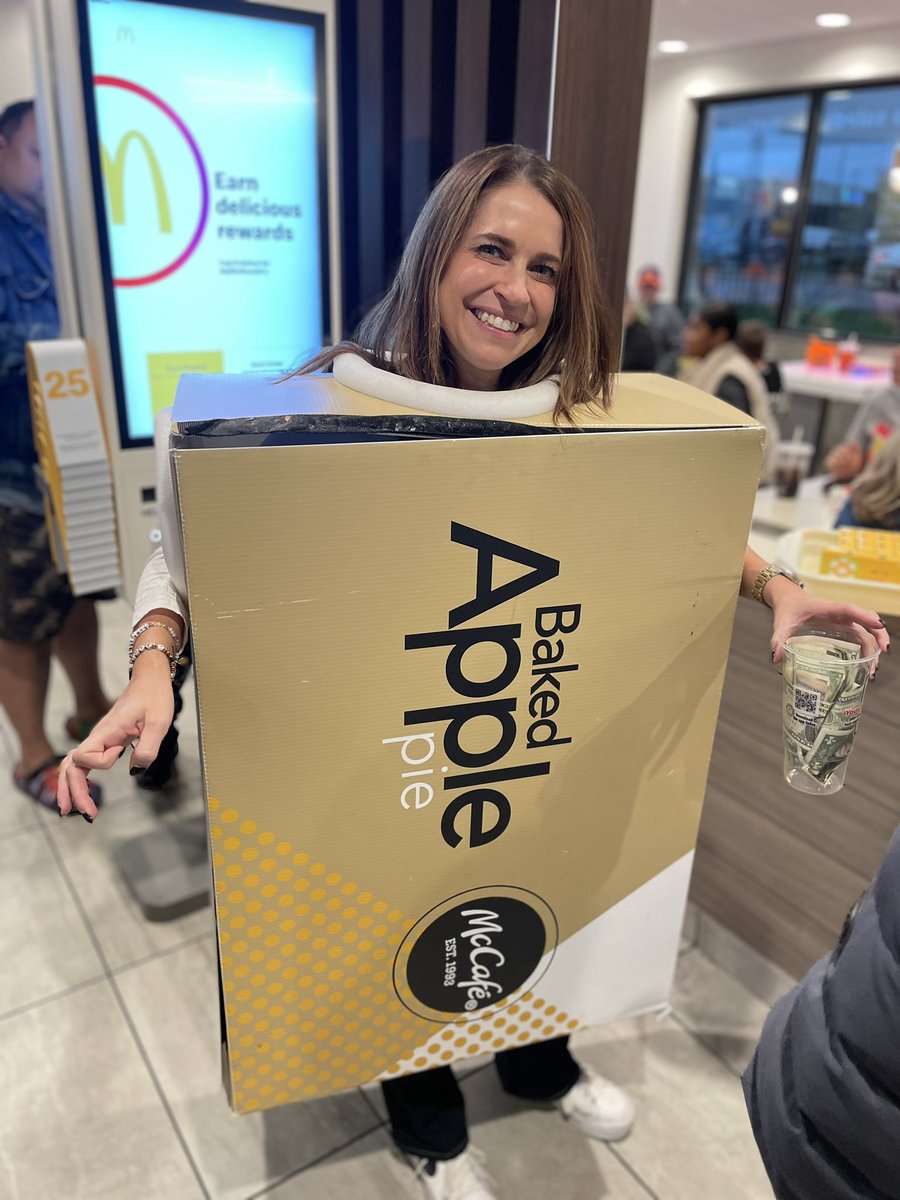 Samantha Eiseman tweet media