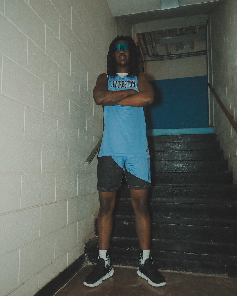 capalot_vaa's tweet photo. Year 2 😤🤫💯 https://t.co/ggkKUyXo1B