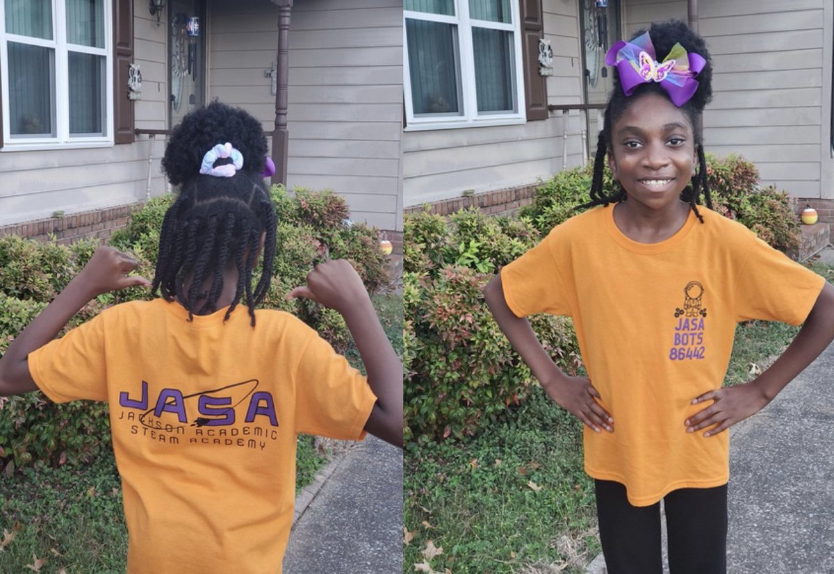 JASA_IC's tweet photo. THANK YOU to @leadersgives for giving back! Our #JASABots received their team shirts today. Team shirts are just the 1st of many ways the Classroom Grant 💲 will be used for the #JASA robotics teams. Stay tuned for more ways your giving has benefited our @JASArockets! @suptking https://t.co/T1OP5zGt0c